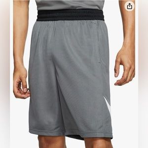 Men’s Nike dri-fit basketball shorts